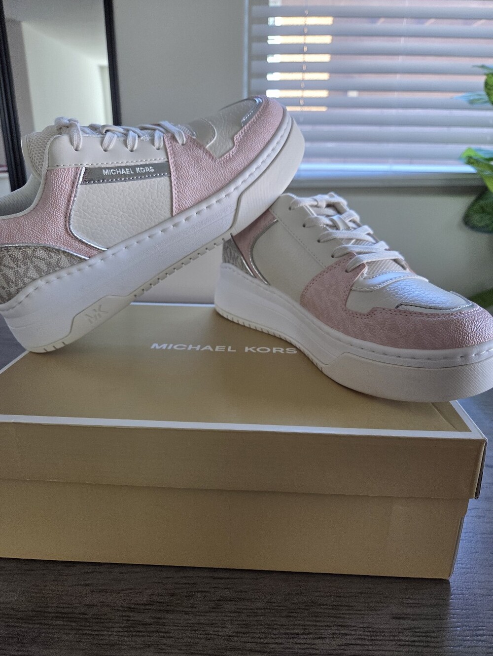 Michael Kors Sneakers